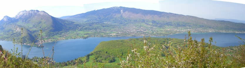 La Communauté de Communes de la Rive Gauche du Lac d'Annecy vue du col de la Forclaz